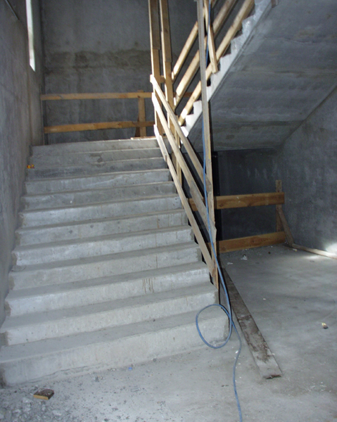 P9300445